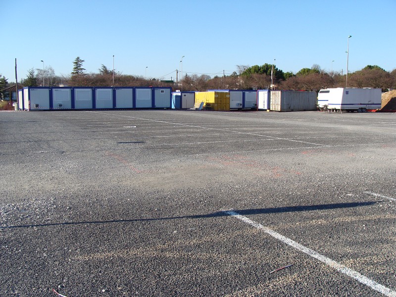 DSC00236.JPG - Zone Nord - Parking provisoire et base vie du chantier