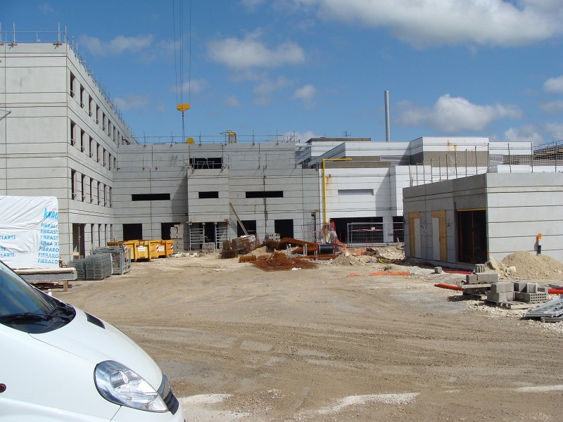 DSC01545.JPG - Vue du Bloc coté Aile Ouest